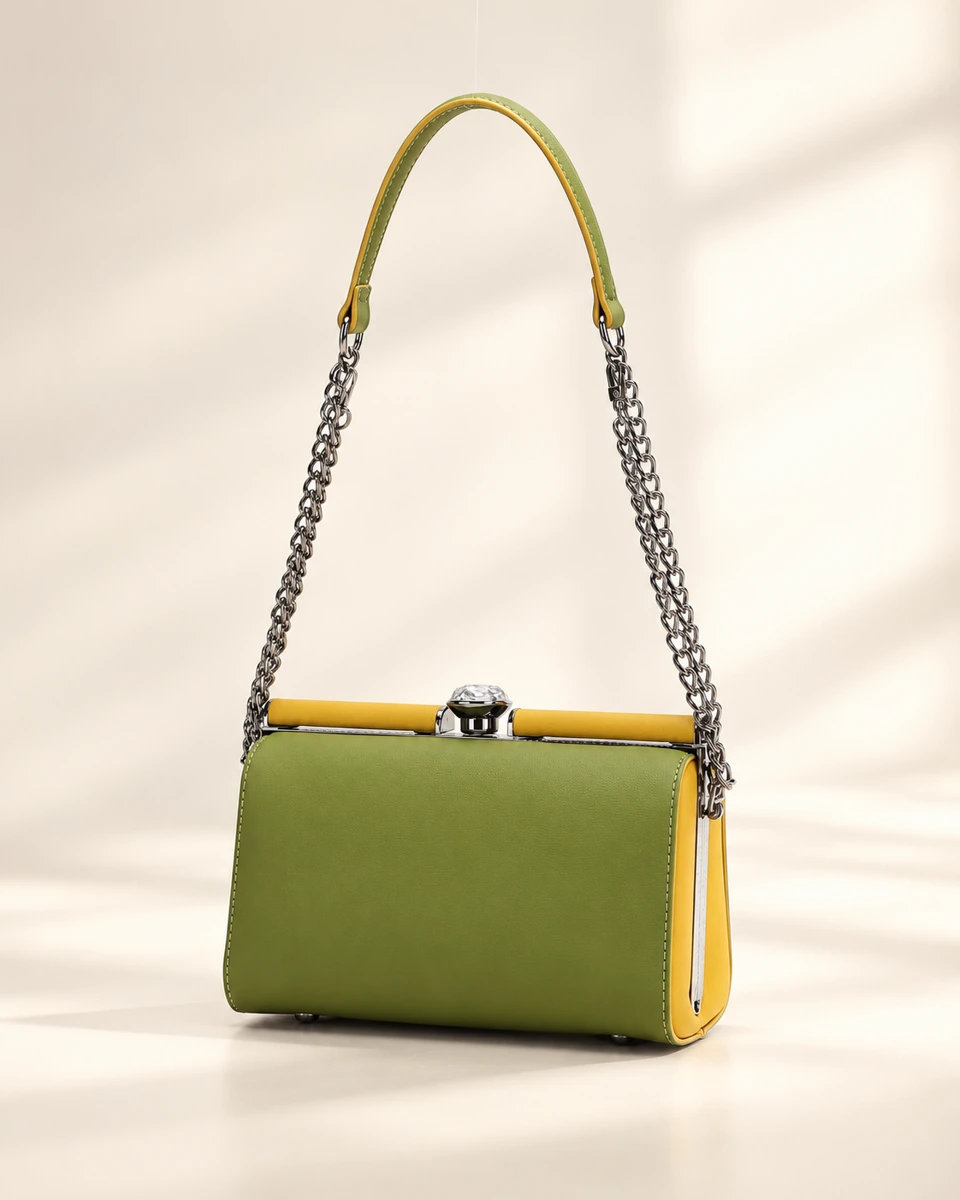 SU QUEENA 3174 olive rear view with chain shoulder strap