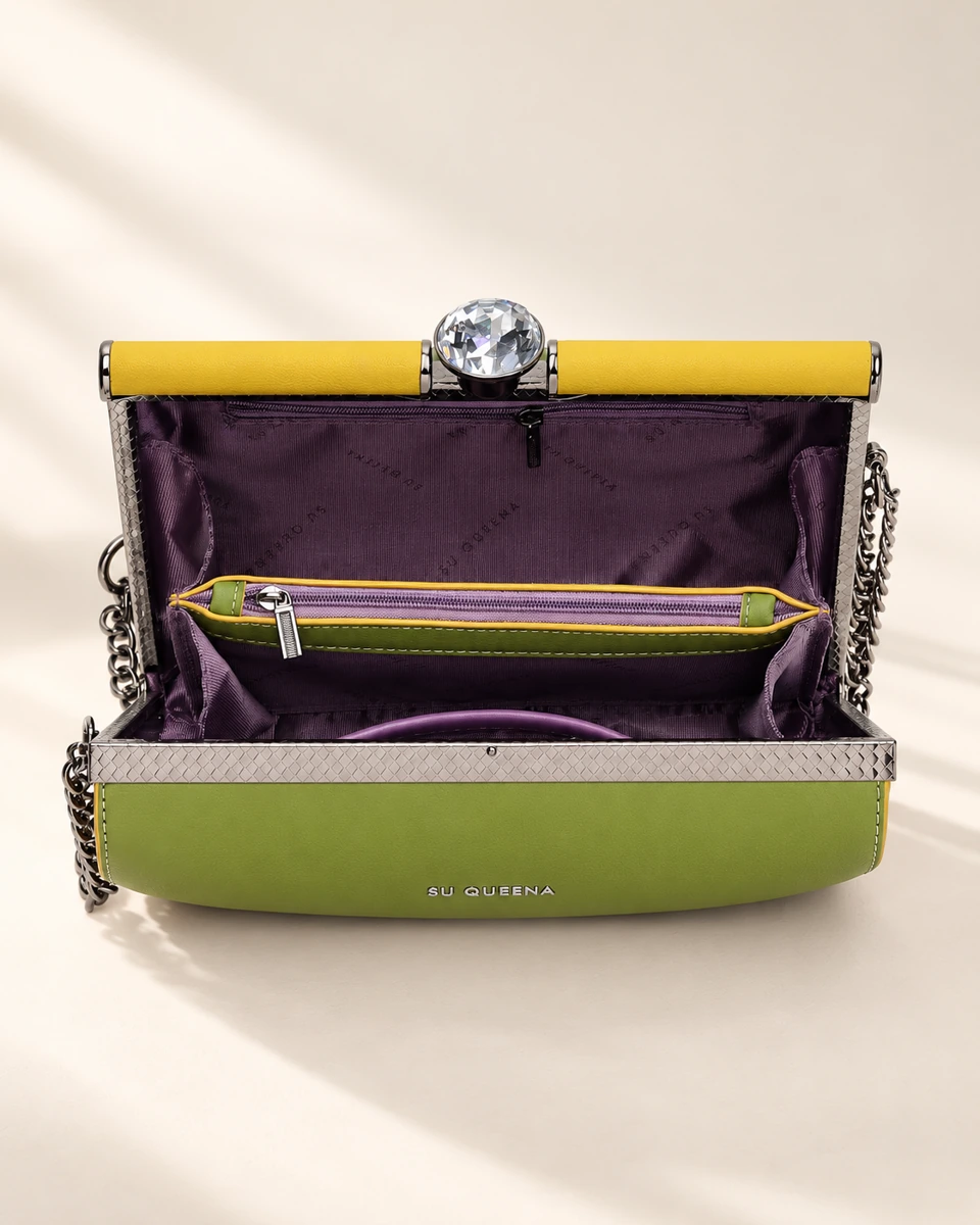 SU QUEENA 3174 open bag with jewel clasp, plum lining and zipped divider